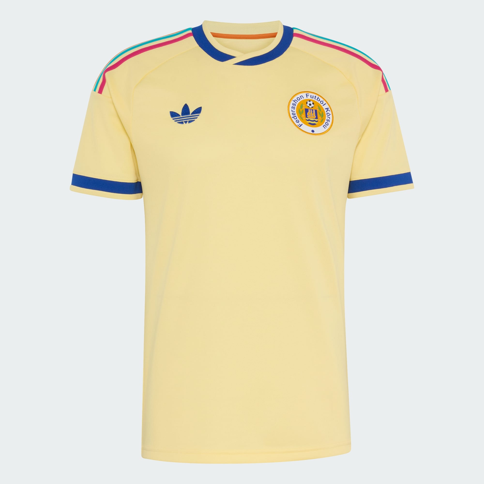 Curaçao away kit in beige with blue details